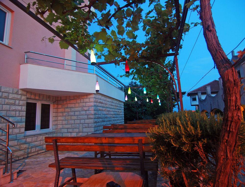 Apartments Kairos Trogir Exterior foto