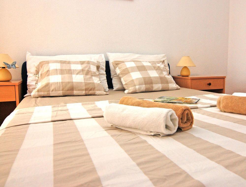Apartments Kairos Trogir Exterior foto